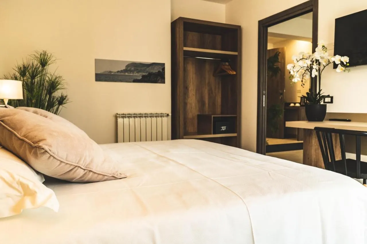 Hotel Pontemare Παλέρμο